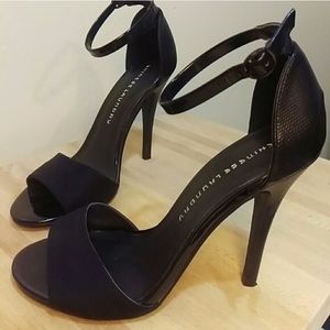 Chinese laundry black strappy heels 👠